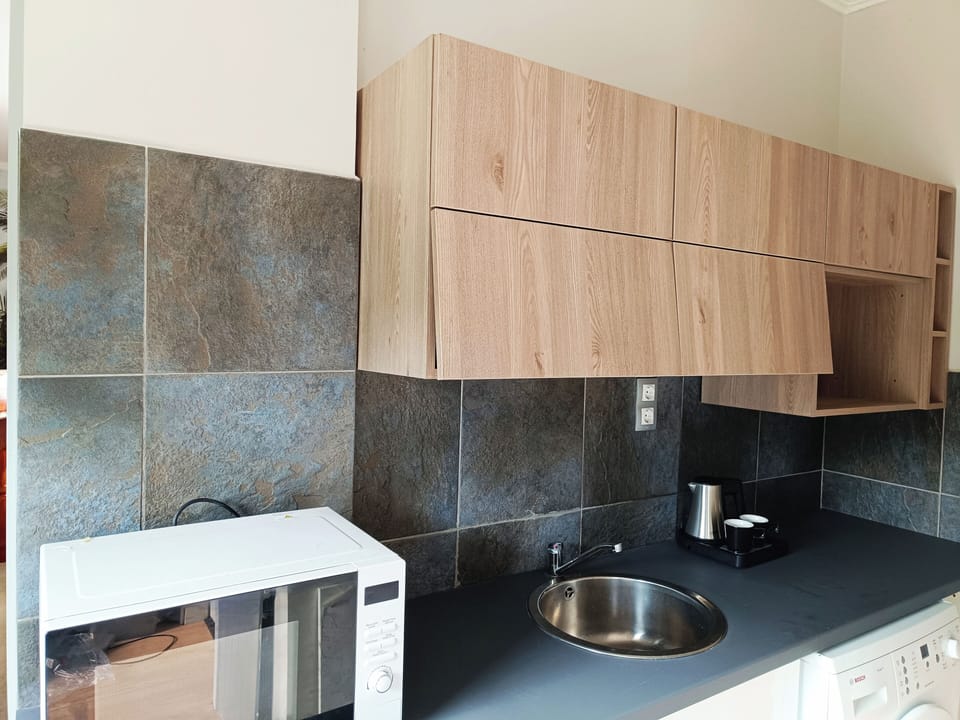 Apartment, 1 Bedroom | Private kitchen