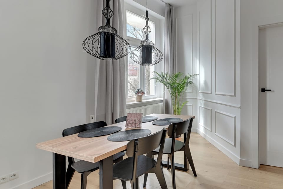Classic Apartment, Balcony | 2 bedrooms, iron/ironing board, free WiFi