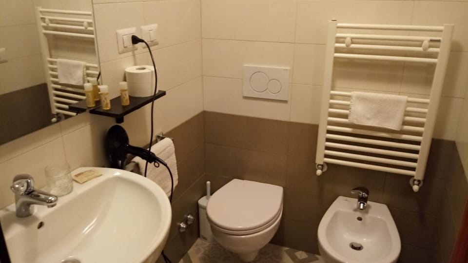 Free toiletries, towels, soap, shampoo