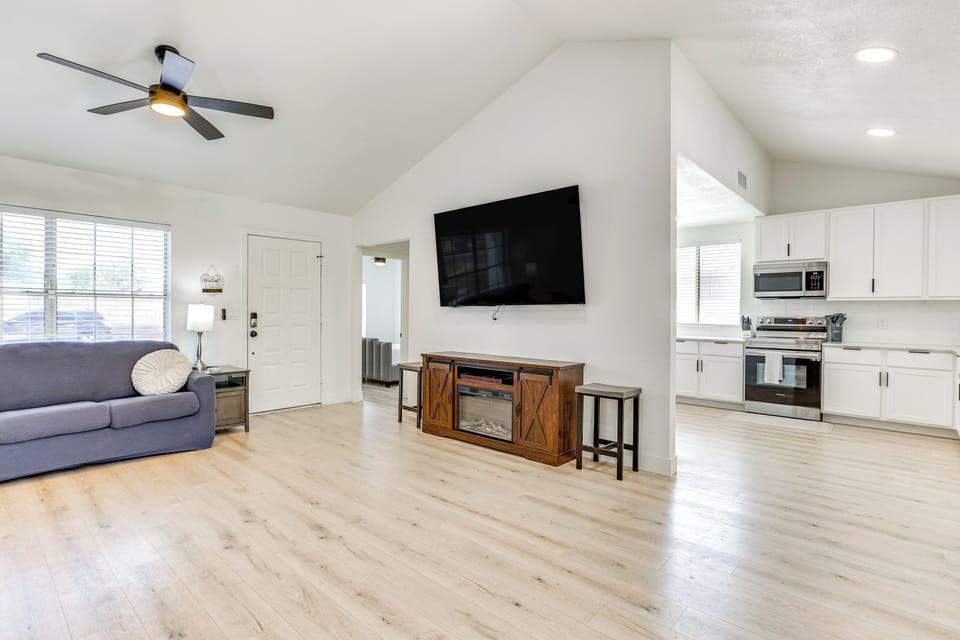 House (3 Bedrooms) | Interior