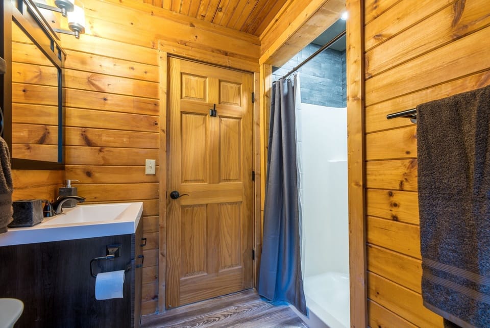 Er53r - Beary Special 2 Bedroom Cabin Cabin in Pigeon Forge