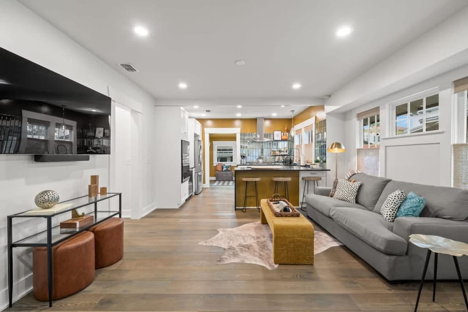 House | 3 bedrooms, desk, Internet