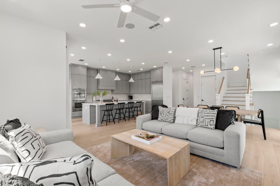 House, Accessible | 12 bedrooms, desk, Internet