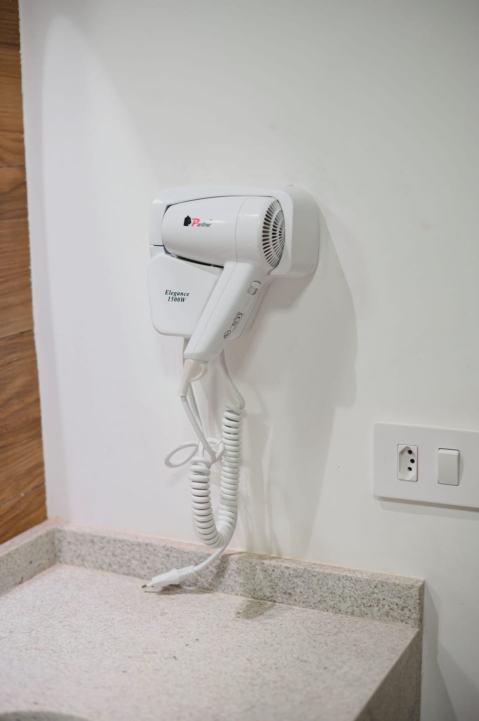 Superior Room | Bathroom amenities | Shower, free toiletries, hair dryer, towels