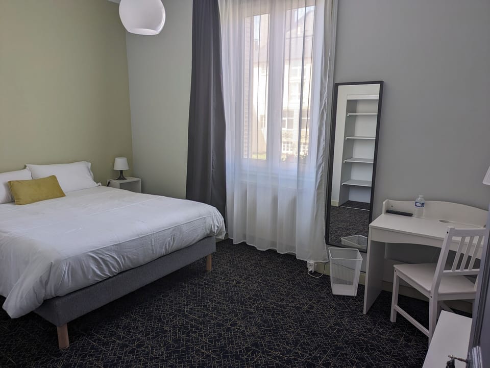 Double Room | Desk, free WiFi
