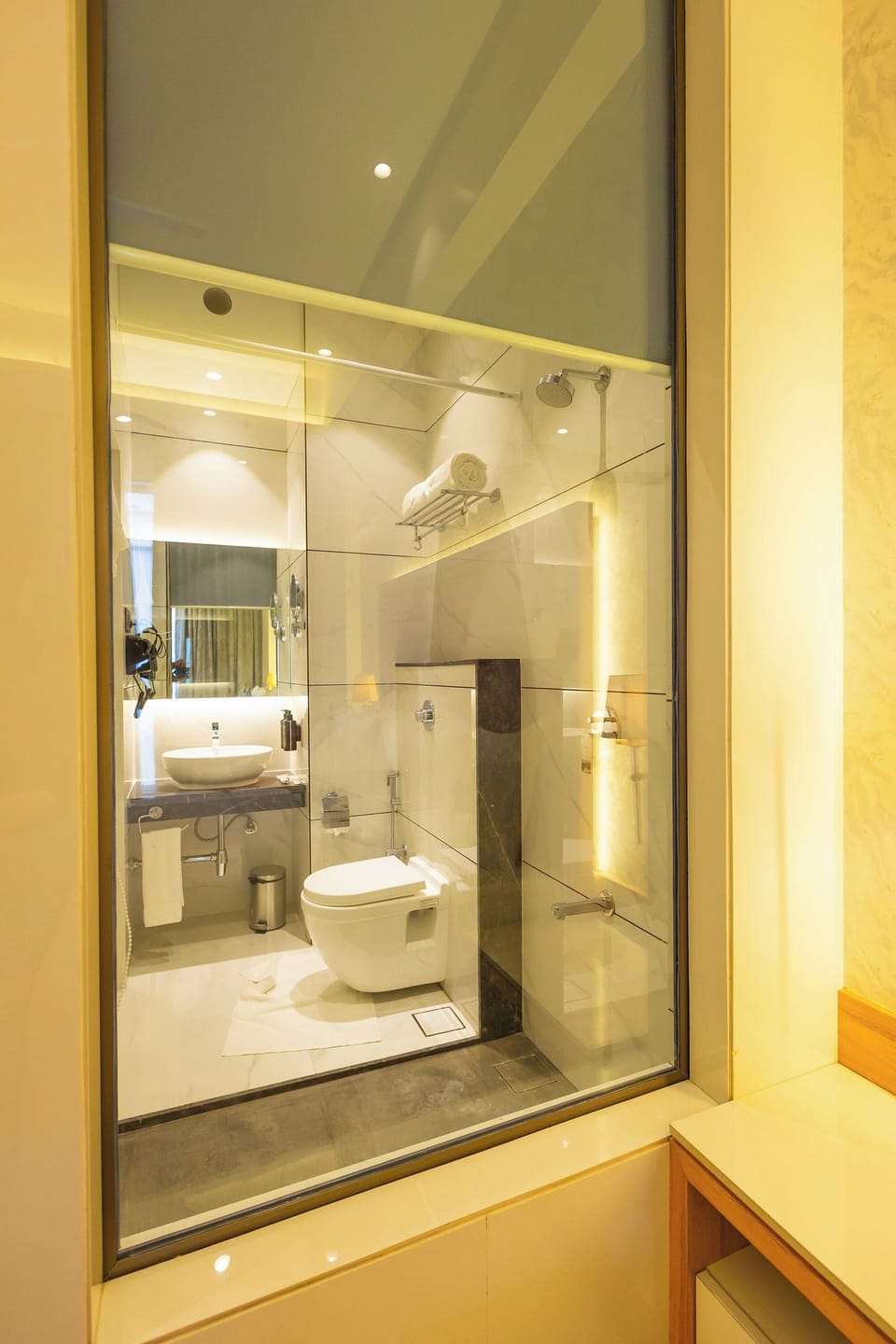 Superior Double Room | Minibar, in-room safe, iron/ironing board, free WiFi
