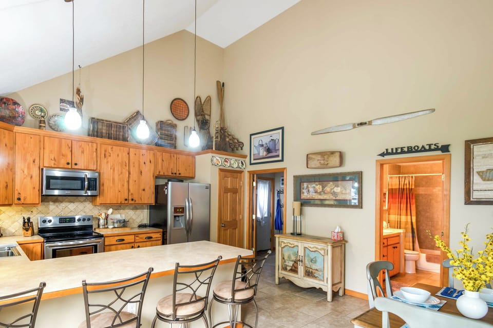 House (4 Bedrooms) | Interior