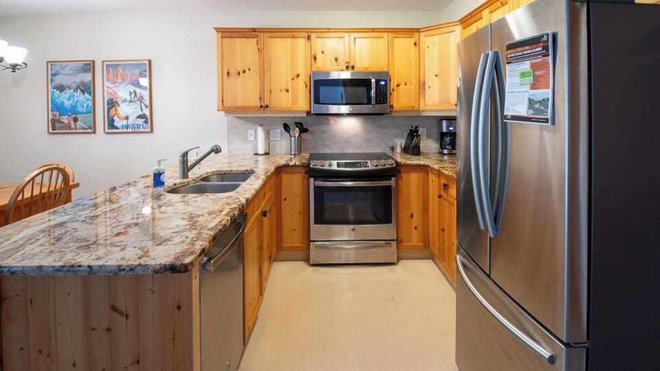 Townhome, Balcony | Private kitchen | Coffee/tea maker, toaster