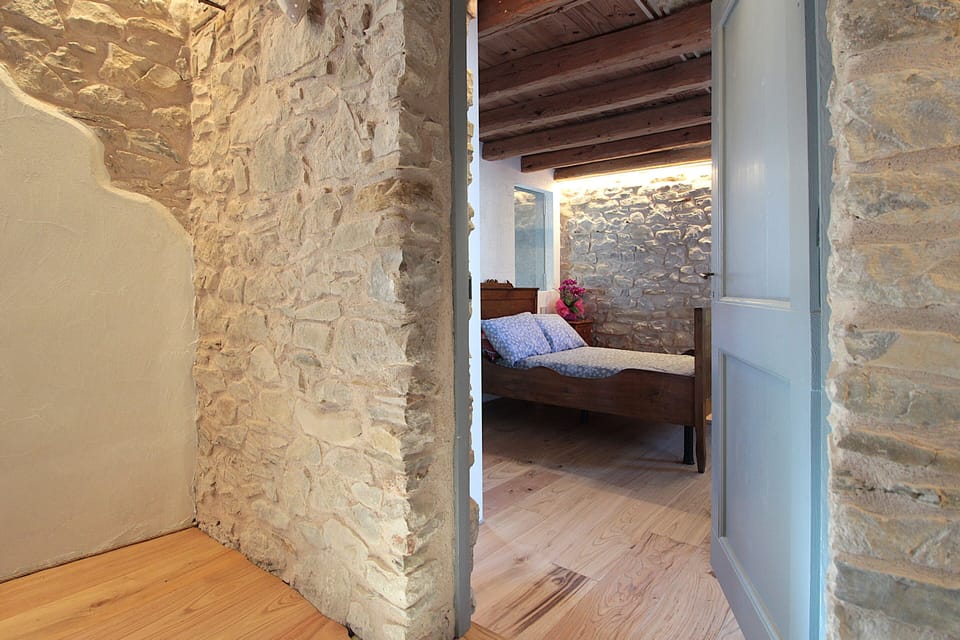 Cabin, Balcony, Mountain View | 3 bedrooms, cribs (free), WiFi (free), bed sheets