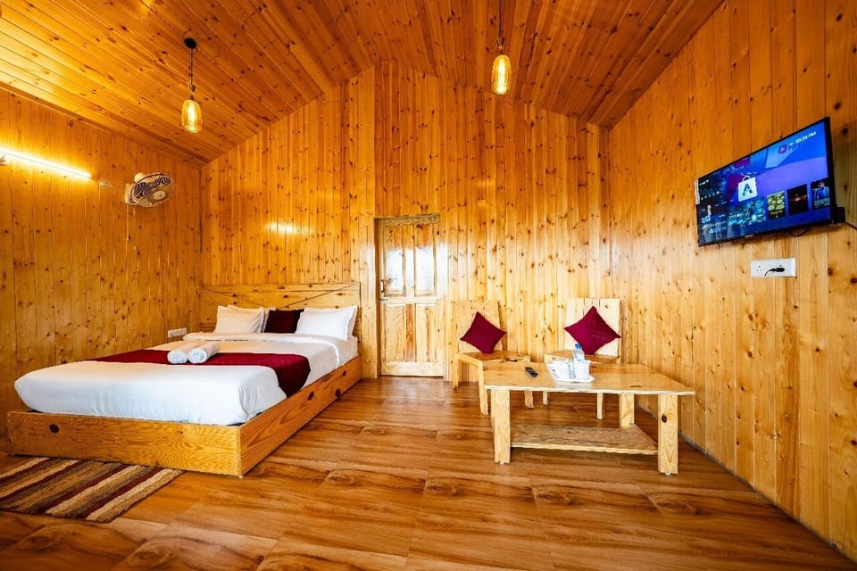 Family Room, Balcony, Mountain View | Premium bedding, rollaway beds, free WiFi, bed sheets
