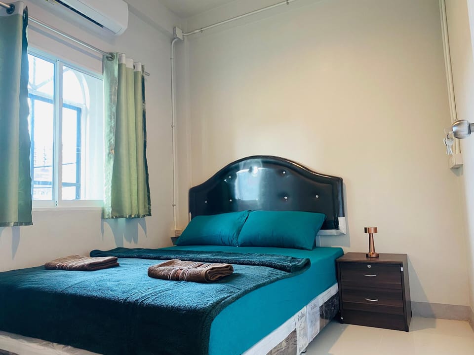 Superior Double Room, 1 Queen Bed, Non Smoking | Free WiFi