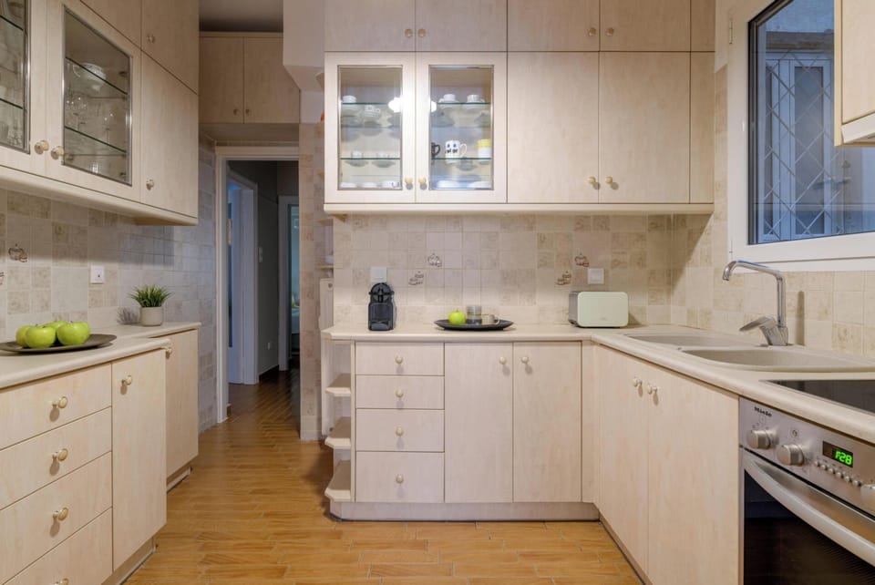 Classic Apartment, Balcony | Private kitchen | Full-size fridge, toaster, cookware/dishes/utensils, freezer