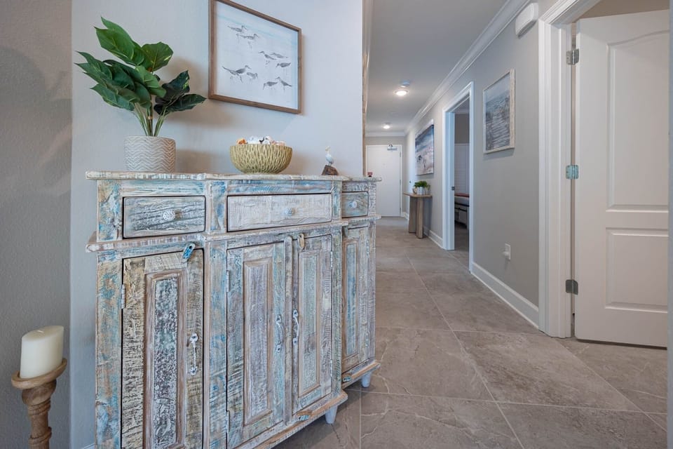 Condo, 4 Bedrooms | Interior