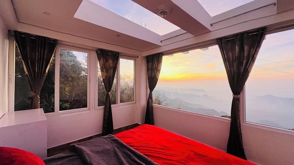 Panoramic Studio Suite, 2 Bedrooms, Mountain View | Free WiFi