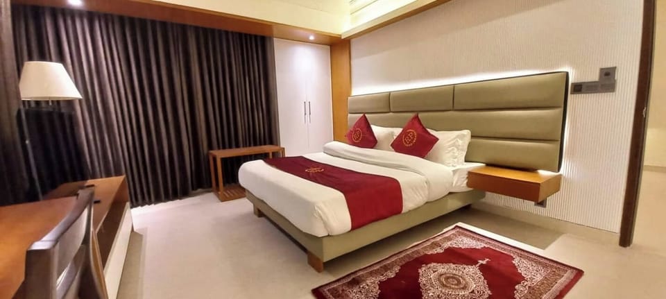 Deluxe Twin Room | Desk, laptop workspace, free WiFi