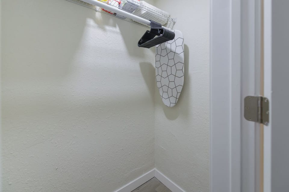 Apartment, 2 Bedrooms | Wardrobe