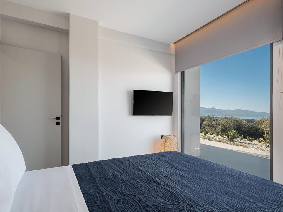 Villa | 3 bedrooms, in-room safe, blackout drapes, soundproofing