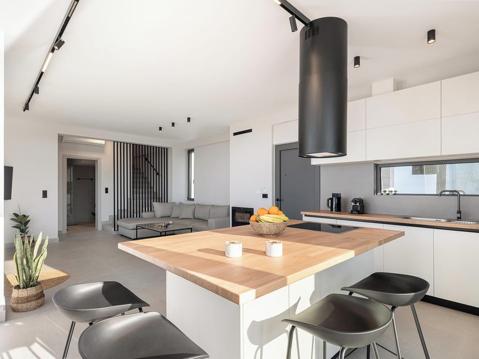 Villa | In-room dining