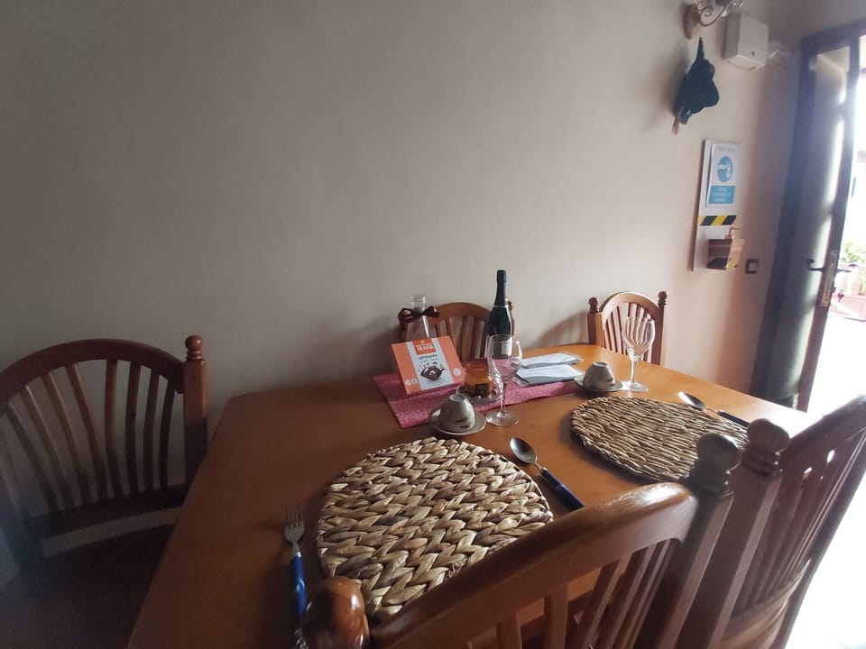 Villa | Dining