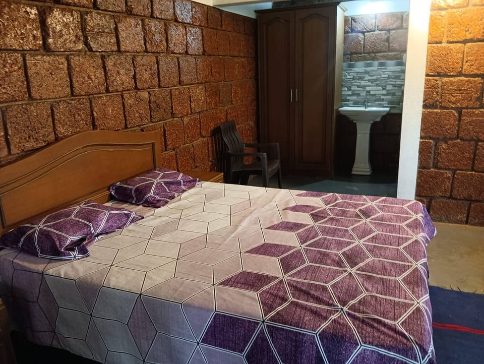 Room, 3 Bedrooms | 3 bedrooms