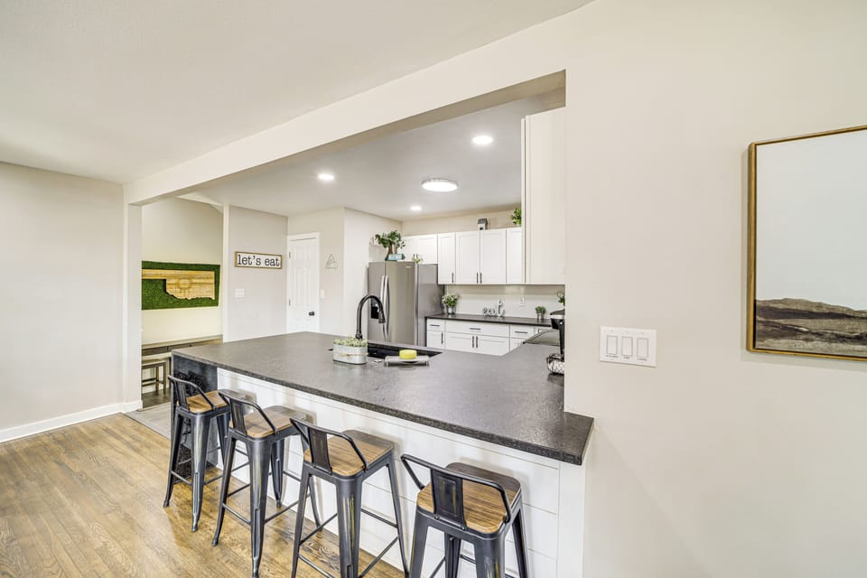 House (3 Bedrooms) | Interior