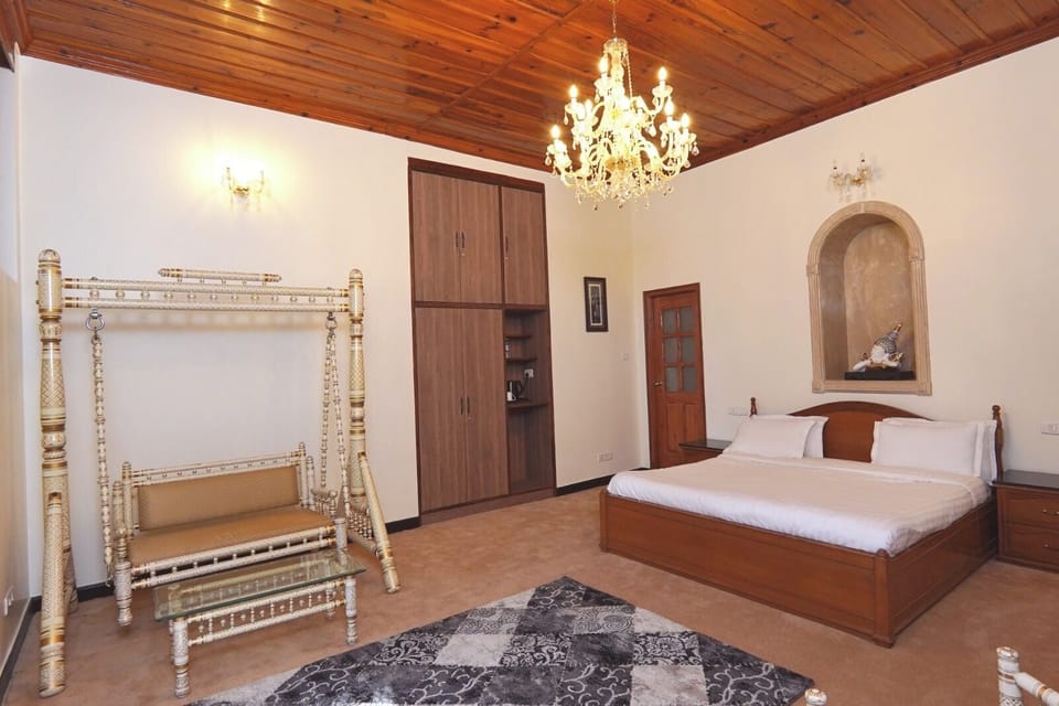 Superior Single Room | In-room safe, free WiFi