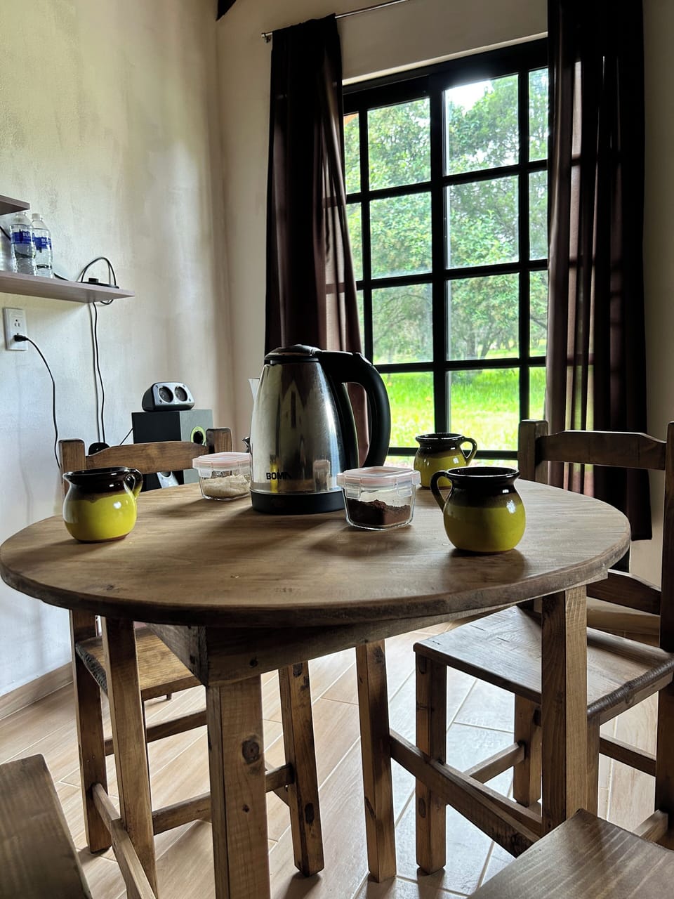 Basic Cabin, Garden View | Dining room