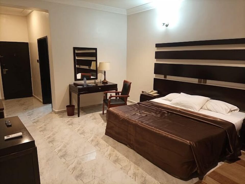 Economy Room, Balcony, City View | Desk, laptop workspace, free WiFi