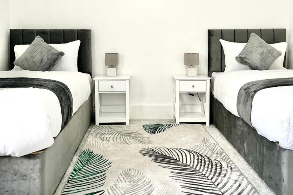 House | 3 bedrooms, desk, iron/ironing board, free WiFi