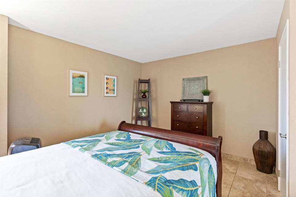Condo, 1 Bedroom | 1 bedroom, iron/ironing board, free WiFi