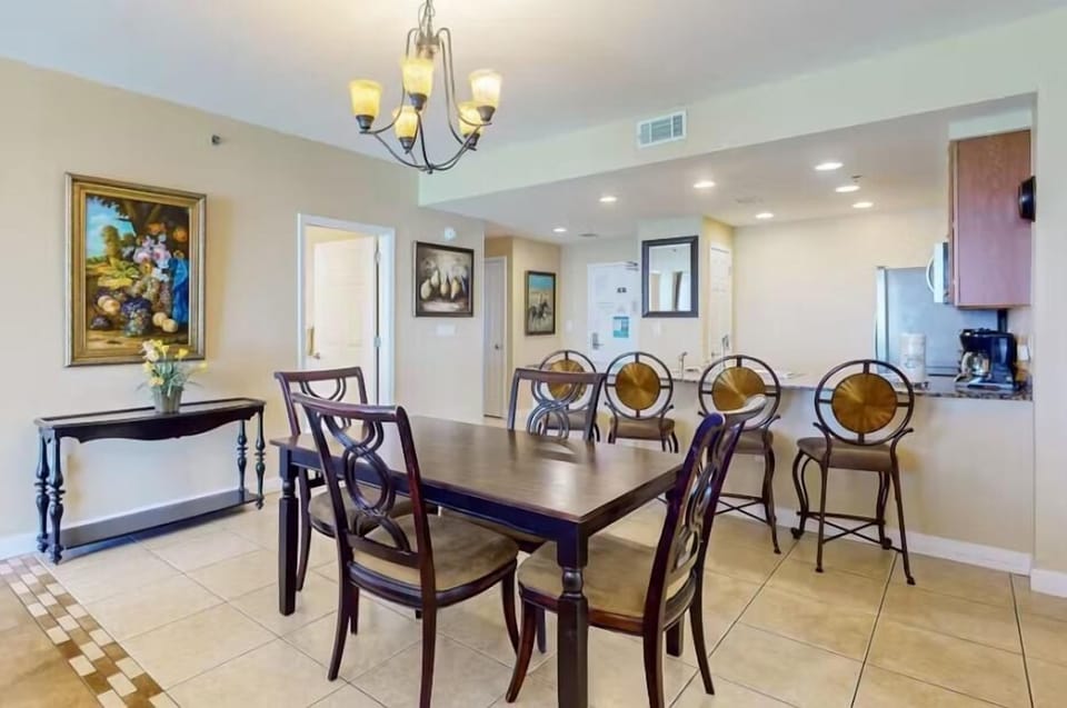 Condo, Multiple Beds (Splash 507E) | Dining