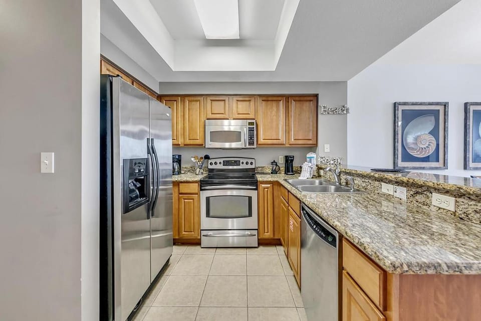 Condo, Multiple Beds (Ariel Dunes II 402) | Private kitchen | Oven, toaster
