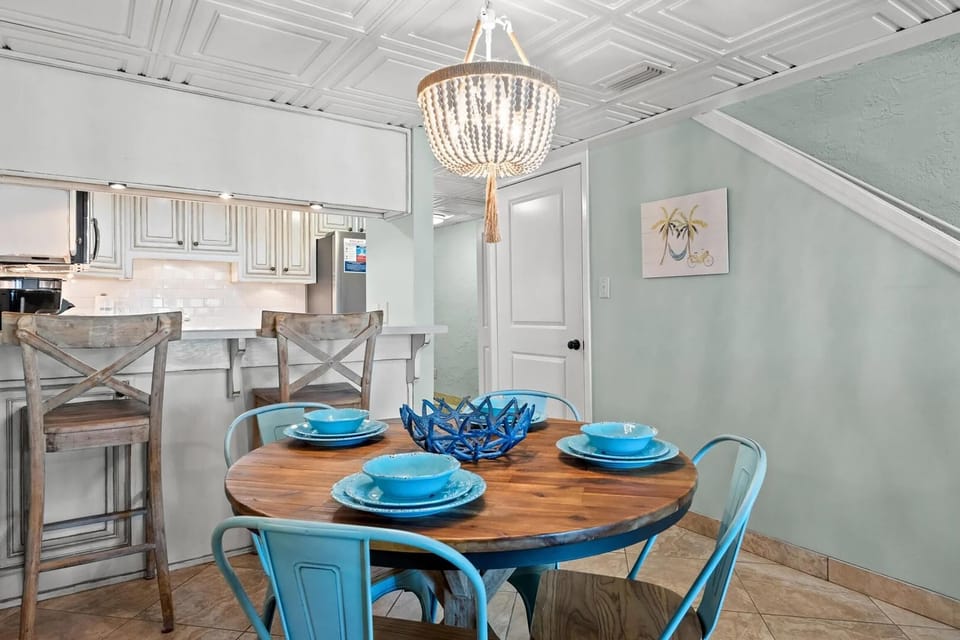 Condo, Multiple Beds (Sugar Beach Condo B-14) | Dining
