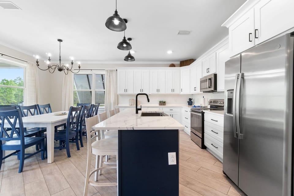 House, Multiple Beds (Beach Please) | Private kitchen | Oven, toaster