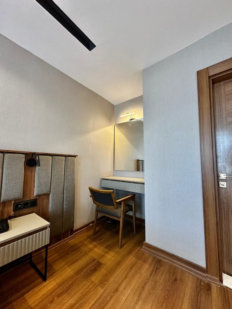 Standard Twin Room | Egyptian cotton sheets, premium bedding, Tempur-Pedic beds, minibar