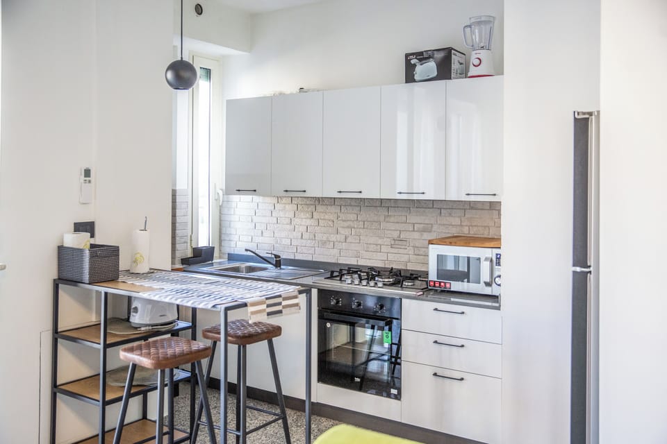 Apartment, 2 Bedrooms, Balcony | Private kitchen | Fridge, microwave, oven, stovetop