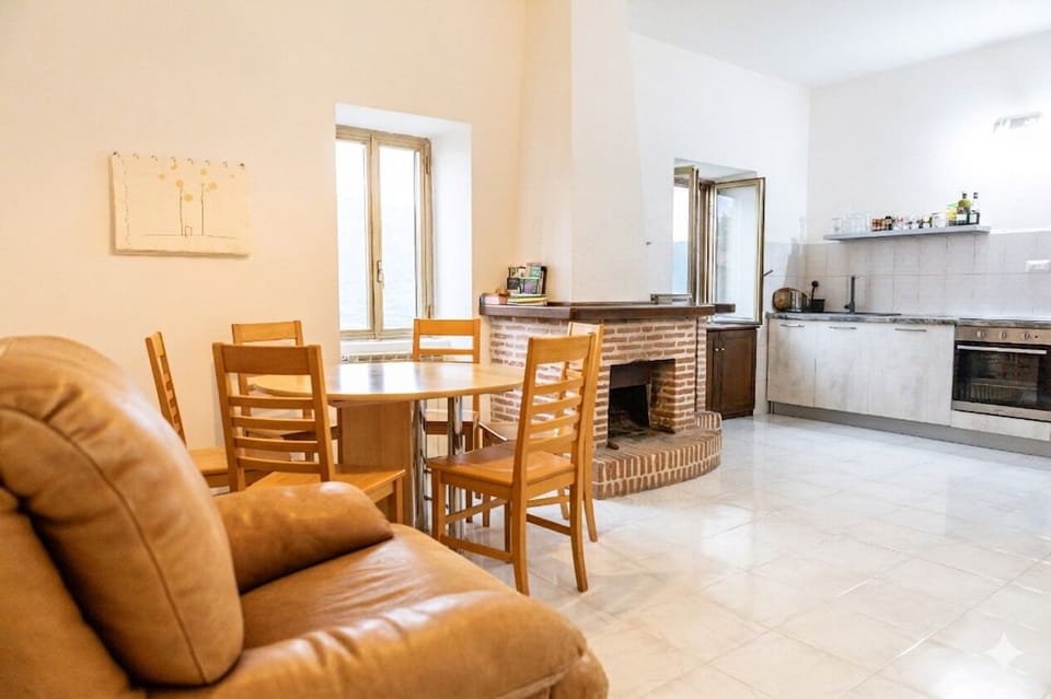 House, 2 Bedrooms, Terrace, Mountainside | Living area