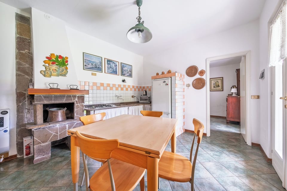 Villa, 2 Bedrooms, Balcony, Sea View | Private kitchen | Fridge, microwave, stovetop, electric kettle