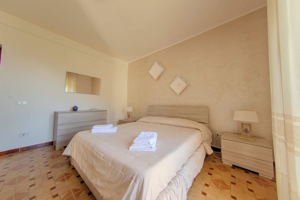 House, 4 Bedrooms, Terrace, Mountain View | 4 bedrooms, WiFi (free), bed sheets