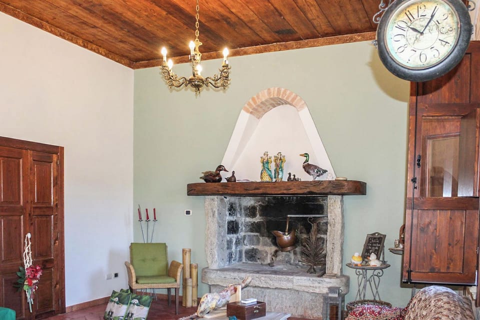 House, 2 Bedrooms, Balcony, Courtyard Area | Living area | Flat-screen TV
