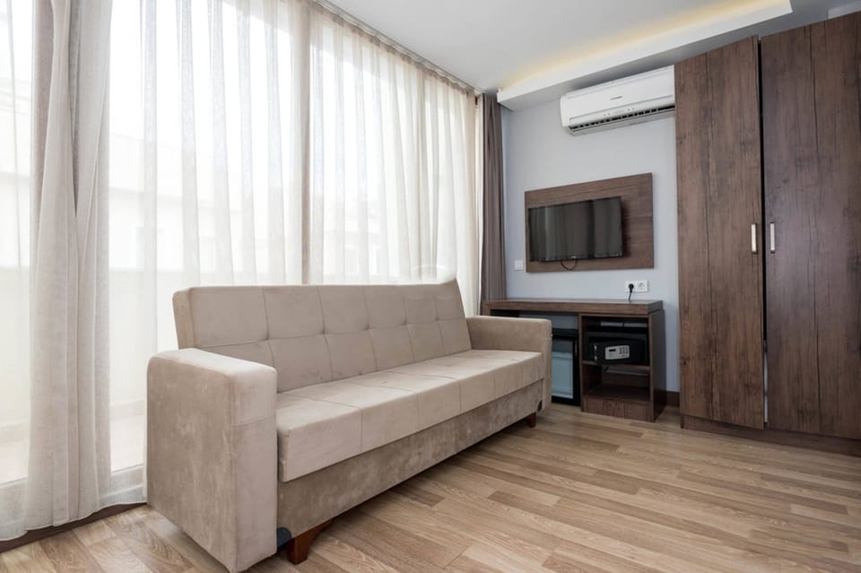 Deluxe Triple Room | Premium bedding, free WiFi