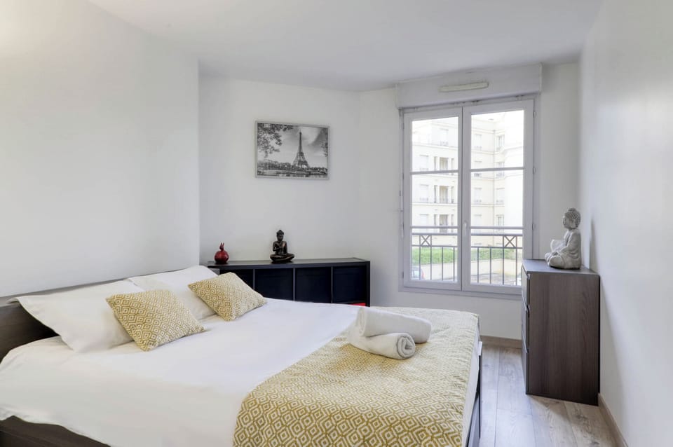 1 bedroom, blackout drapes, iron/ironing board, WiFi (free)