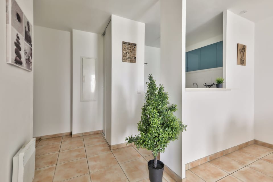 Comfort Apartment, Garden View | Living area | 80-cm flat-screen TV with digital channels, TV