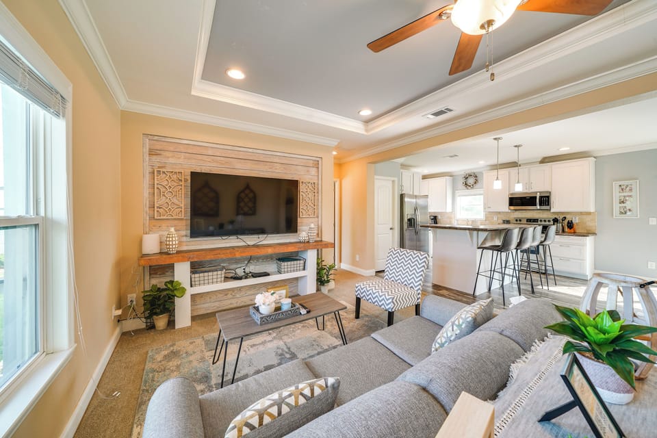 House (3 Bedrooms) | Front of property