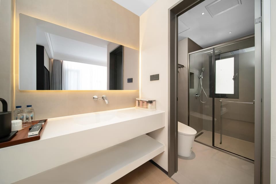 Premier Family Suite, 2 Bedrooms | Egyptian cotton sheets, premium bedding, down comforters