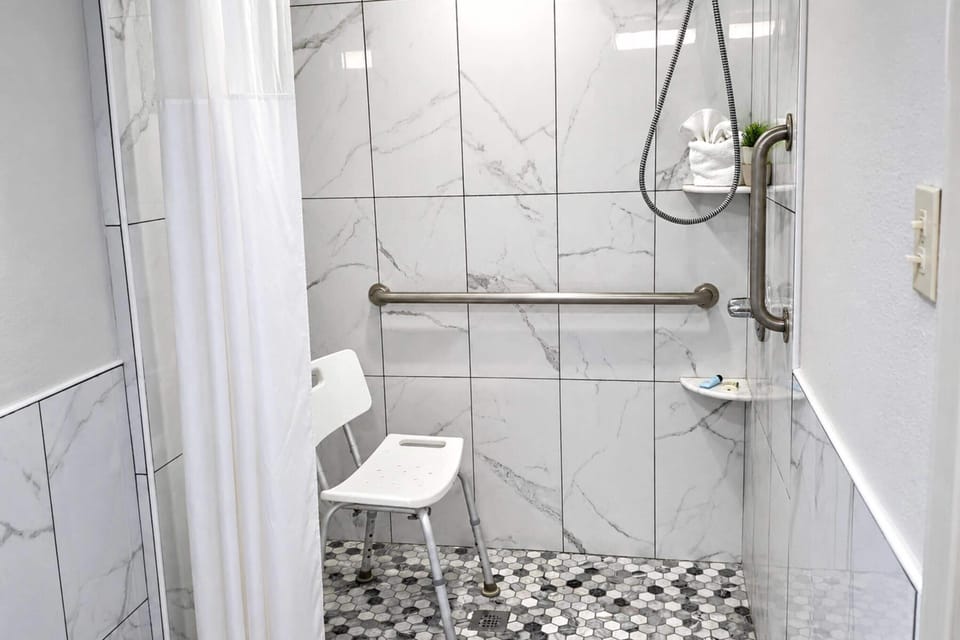 Standard Room, 2 Queen Beds, Accessible, Non Smoking | Bathroom | Combined shower/tub, eco-friendly toiletries, hair dryer, towels