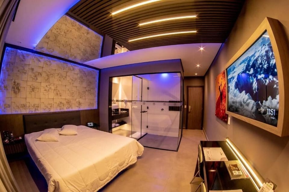 Luxury Suite | 1 bedroom, soundproofing, free WiFi