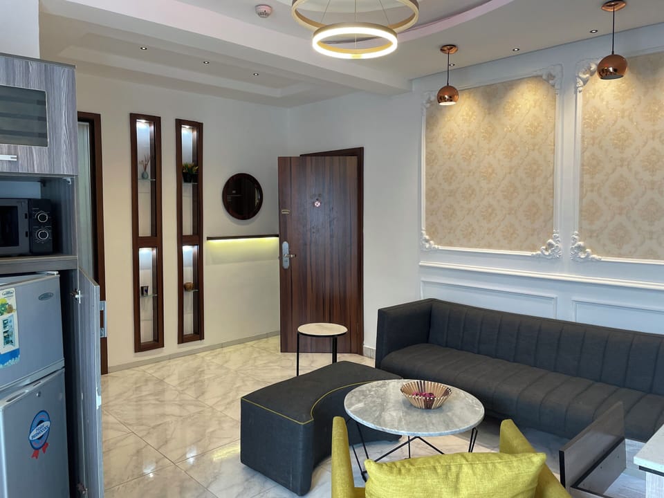 Luxury Apartment, 2 Bedrooms | Living area