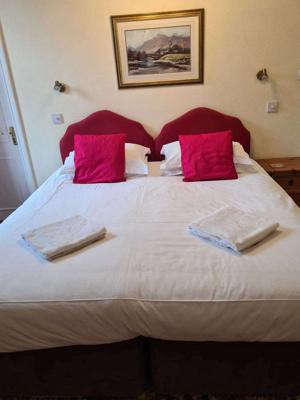 Double or Twin Room, Ensuite
