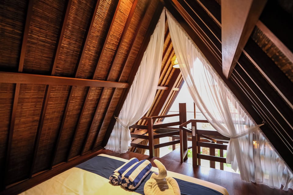 Royal Villa | Premium bedding, free minibar items, in-room safe, desk